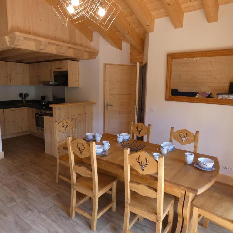 Appartement spacieux au cœur du village - 8 pers. - FR-1-886-129 - Appartement - 2