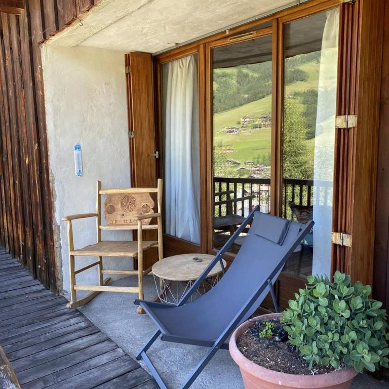 Grand appartement pour 11 pers. avec belle vue sur le village - FR-1-886-134 - Appartement - 13