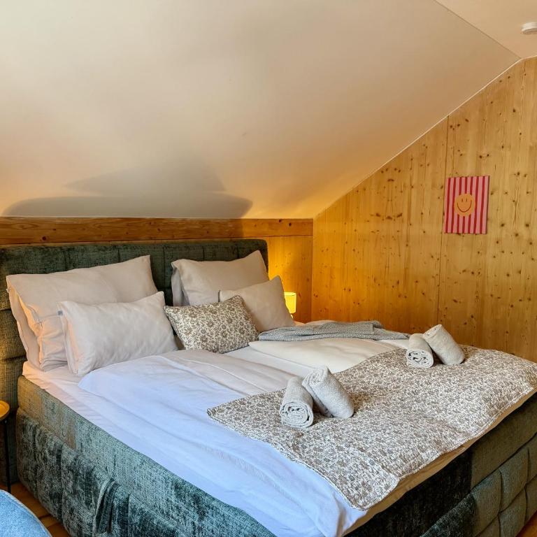 Hideaway Chalets Loser - 2 by AA Holiday Homes - Chalet - 56