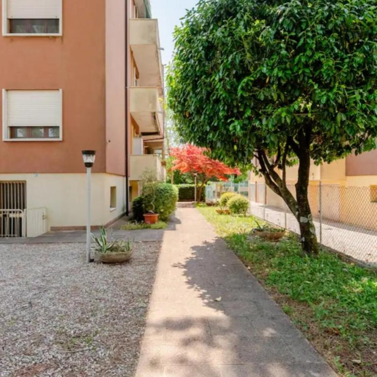 Apartment with two bedrooms - Apartamento de 2 dormitorios con vistas al jardín - 20