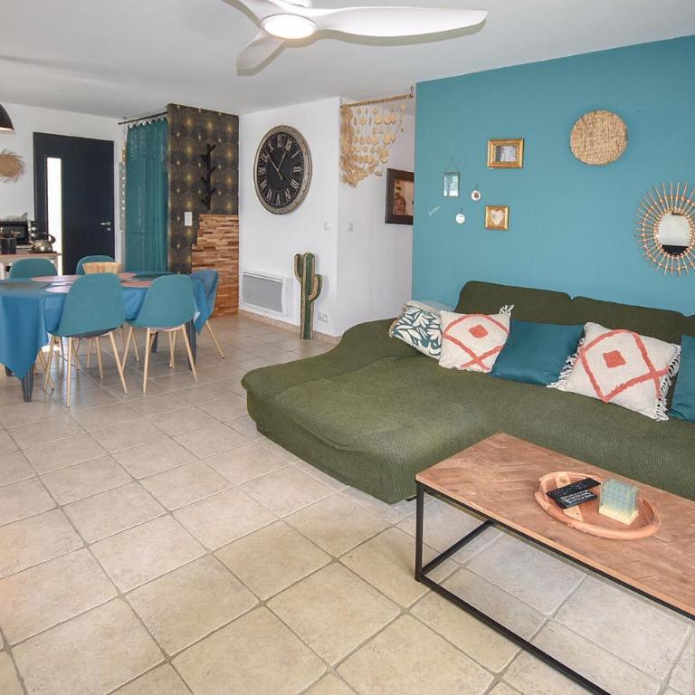 Maison Avec Piscine Privée - Maison de Ville 3 Chambres - 3