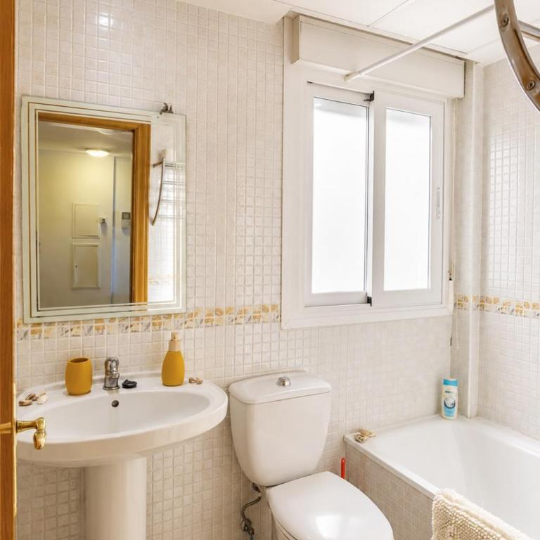 Las Lomas Marina Sea Views & Pool - Three-Bedroom Apartment with Sea View - 13