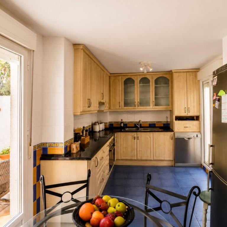 Las Lomas Marina Sea Views & Pool - Three-Bedroom Apartment with Sea View - 10