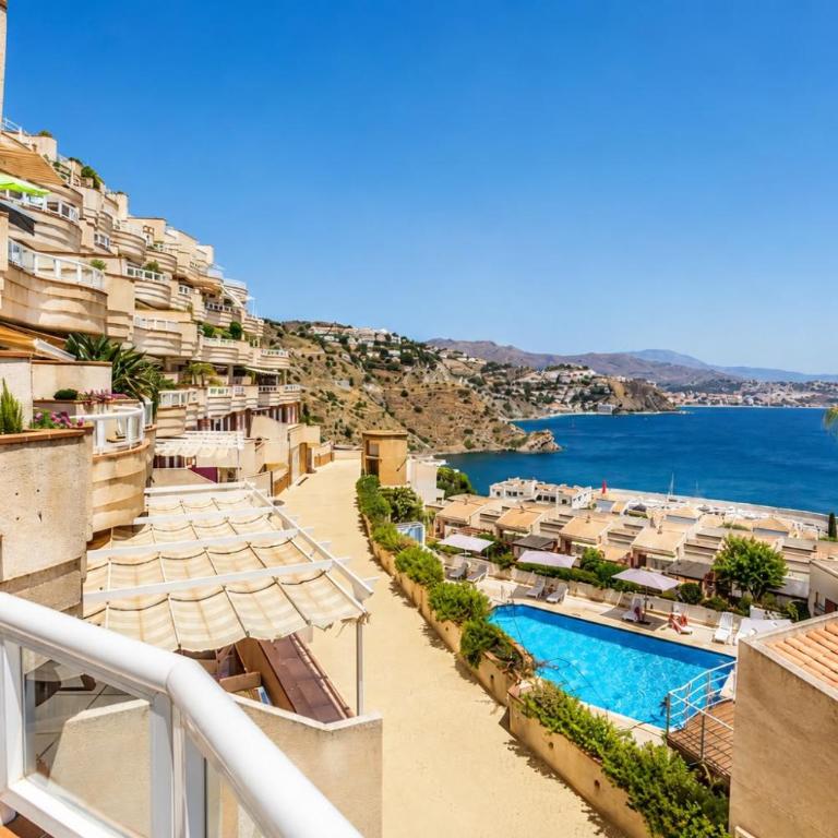 Las Lomas Marina Sea Views & Pool - Three-Bedroom Apartment with Sea View - 17