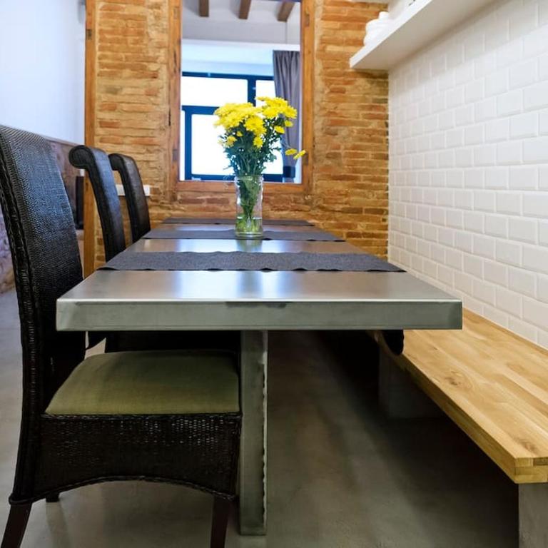 UNIQUE ARCHITECTS APARTMENT IN TRENDY CENTRAL POBLE SEC By MyRentalHost - Apartamento - 9