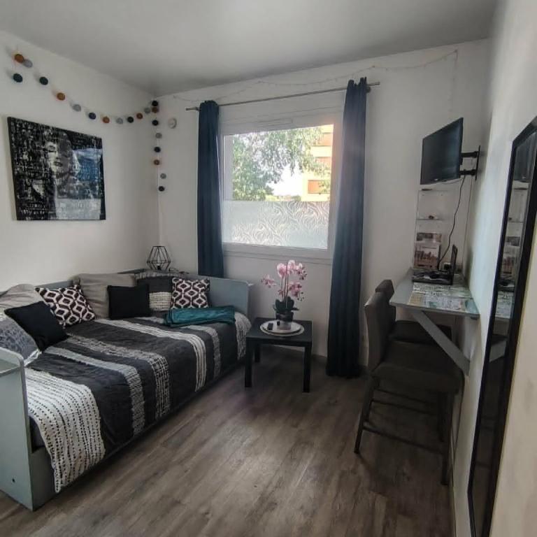 Appartement RDC, Dunkerque centre, 2 personnes, parking privé - Apartment - Ground Floor - 67