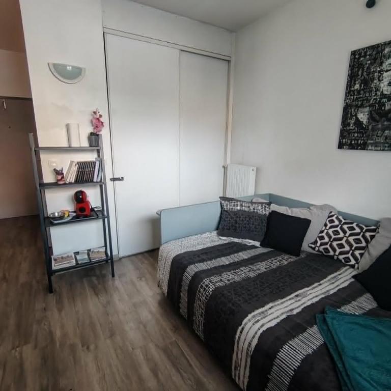 Appartement RDC, Dunkerque centre, 2 personnes, parking privé - Apartment - Ground Floor - 69