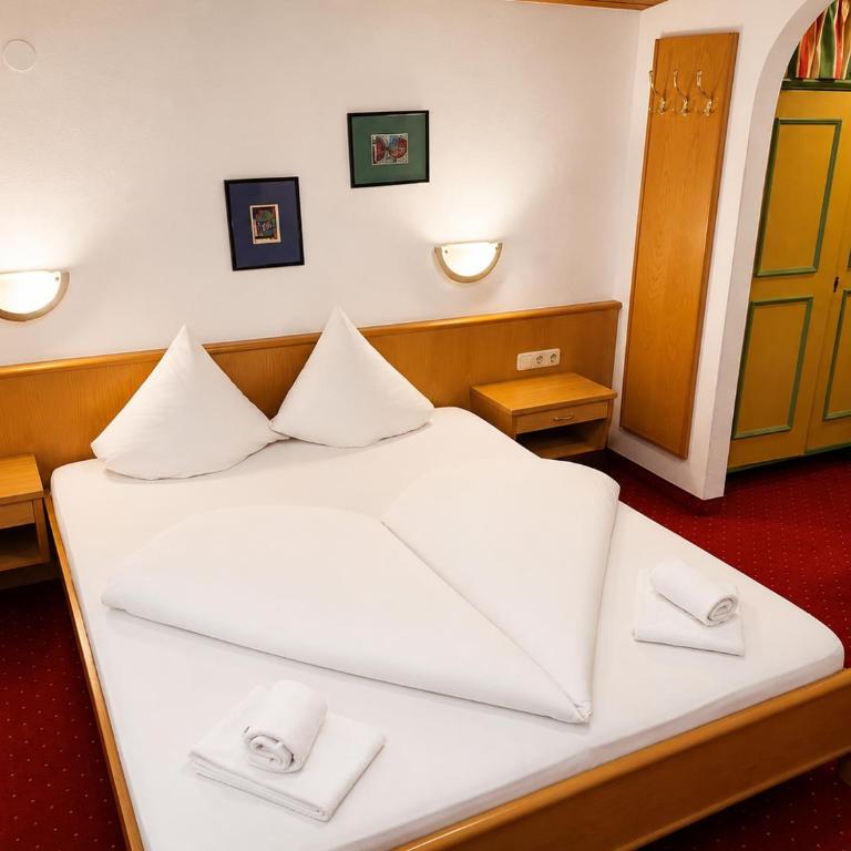 Schönmoosalm - Doppelzimmer mit Balkon - 5