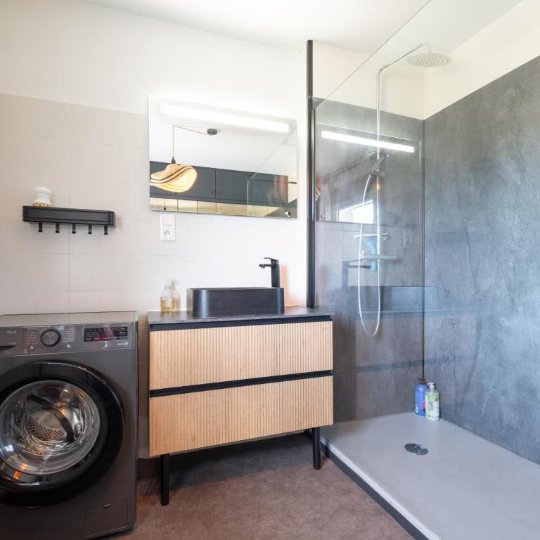 Appartement vue pistes proche lac - Apartment mit 2 Schlafzimmern - 12