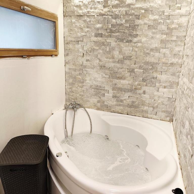 Maison Cosy au Pied du Château & Une Vue Unique - Maison 4 Chambres - 11