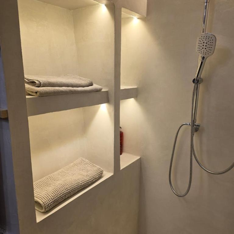 Maison Cosy au Pied du Château & Une Vue Unique - Maison 4 Chambres - 14