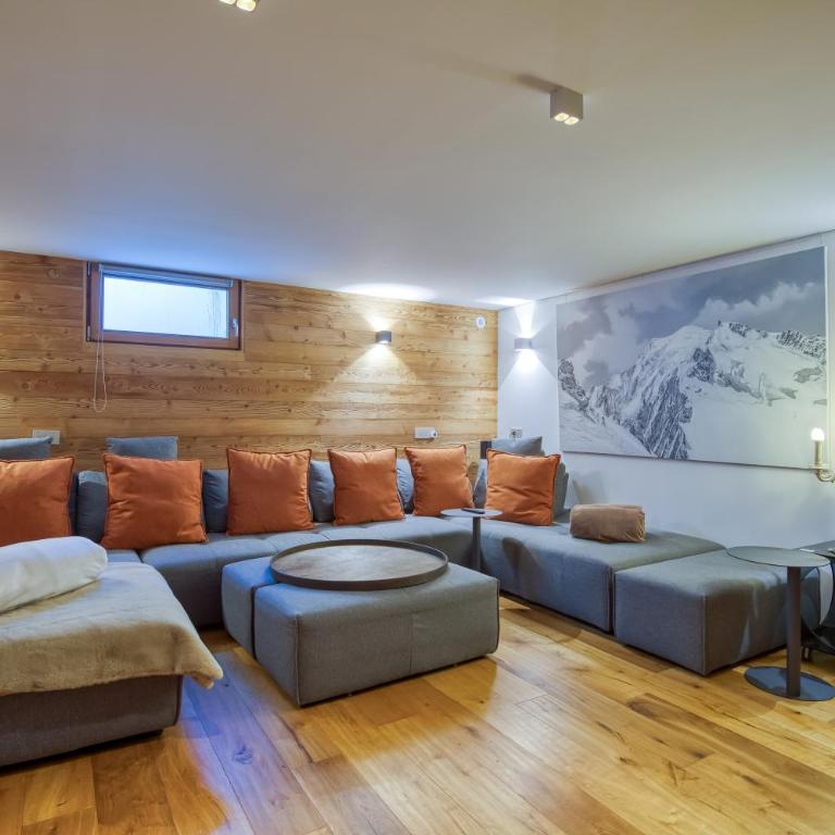 Luxury Mountain Chalet Pool Sauna Cinema - Chalet - 14
