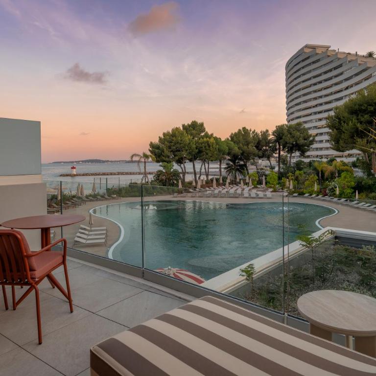Marina Baie des Anges Hôtel, Curio Collection By Hilton - Chambre King de Luxe avec Vue sur Lagune - 8