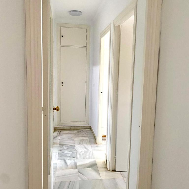ÁTICO PLAZA DE TOROS - Céntrico con plaza de aparcamiento - Apartamento de 2 dormitorios con vistas a la ciudad - 9