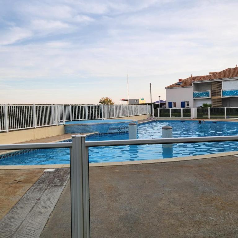 Maison 4 pers Parking Piscine - Appartement 2 Chambres - 21