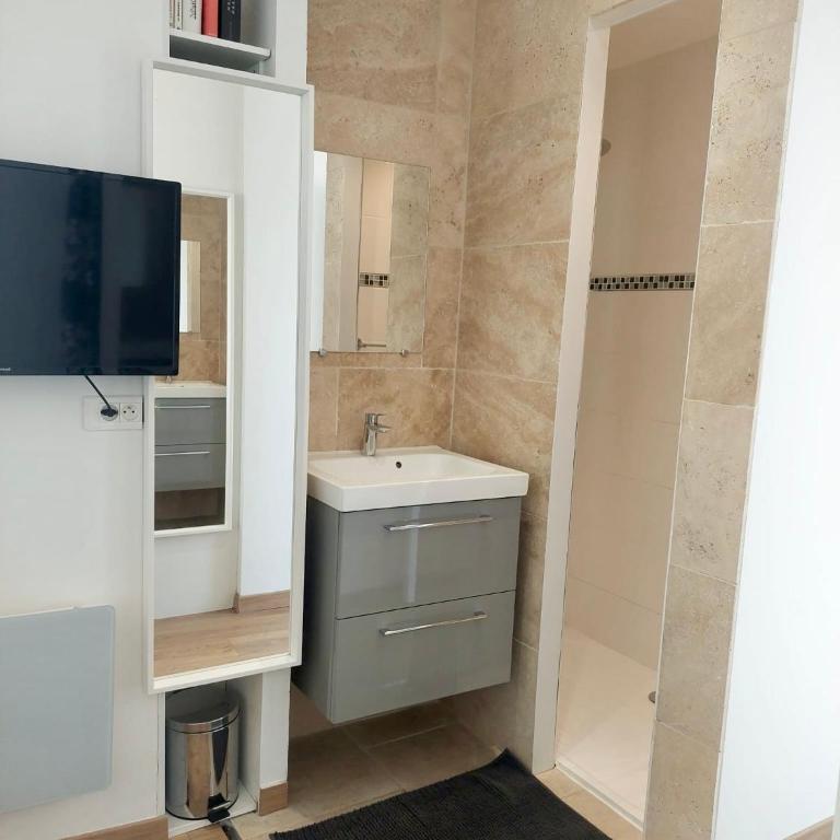 Villa au calme avec piscine privative - Villa 2 Chambres - 5