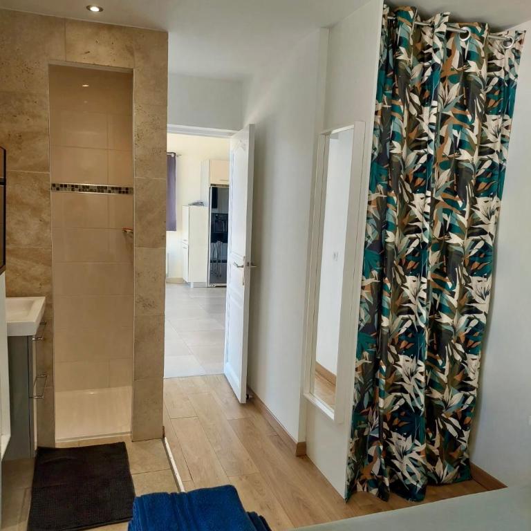 Villa au calme avec piscine privative - Villa 2 Chambres - 6
