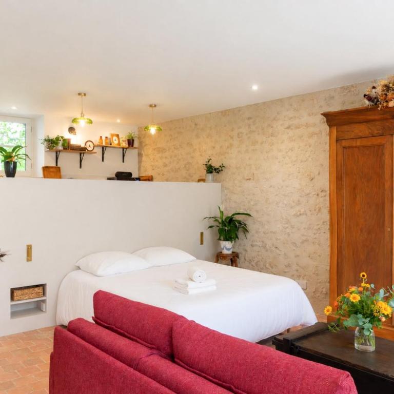 L'Écurie de Jeanne - Appartement avec PARKING et TERRASSE en plein cœur d'Orléans - Appartement - Rez-de-Chaussée - 4