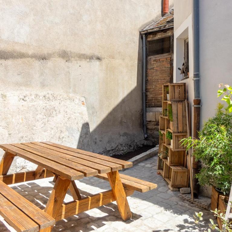 L'Écurie de Jeanne - Appartement avec PARKING et TERRASSE en plein cœur d'Orléans - Appartement - Rez-de-Chaussée - 12
