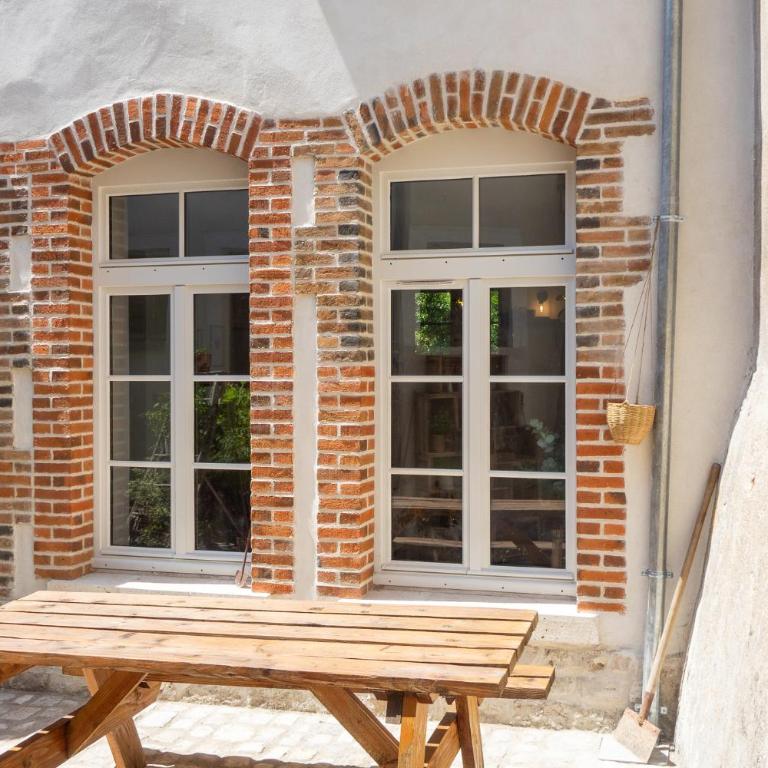 L'Écurie de Jeanne - Appartement avec PARKING et TERRASSE en plein cœur d'Orléans - Appartement - Rez-de-Chaussée - 17
