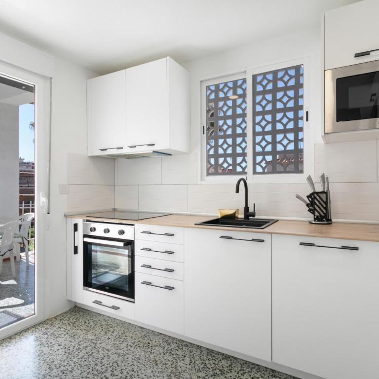 Sunflower Pesak - Apartamento con terraza - 16