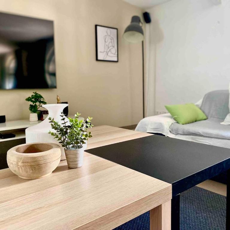 Magnifique appartement 120m2 climatisé centre ville - Appartement 2 Chambres - Vue sur Ville - 3
