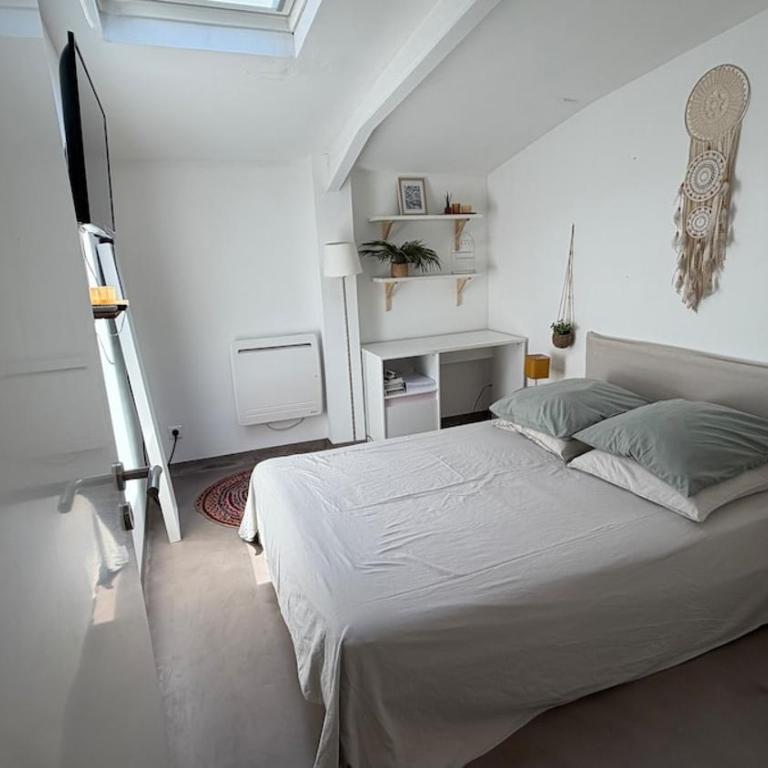 Magnifique appartement 120m2 climatisé centre ville - Appartement 2 Chambres - Vue sur Ville - 10