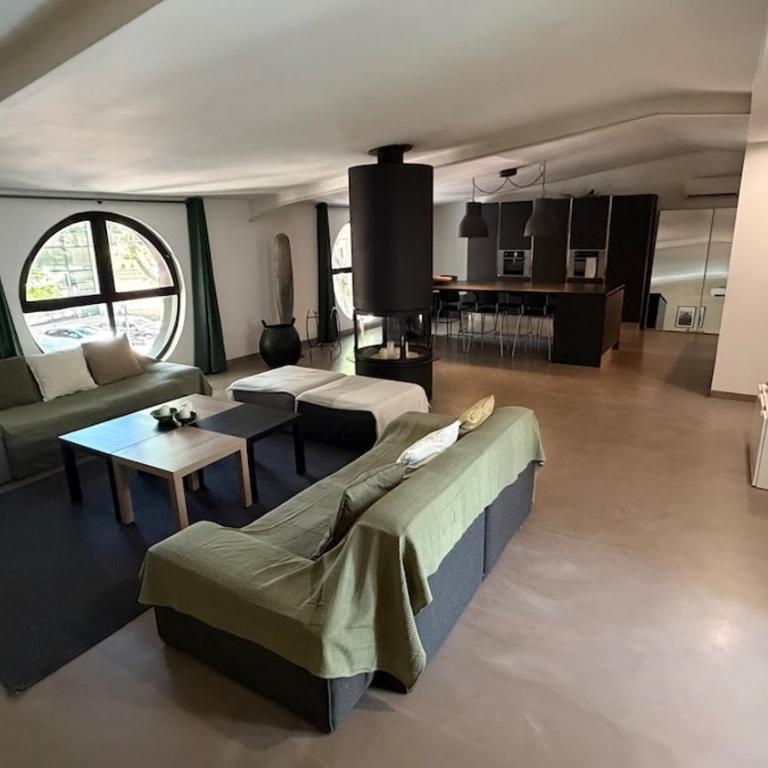 Magnifique appartement 120m2 climatisé centre ville - Appartement 2 Chambres - Vue sur Ville - 1