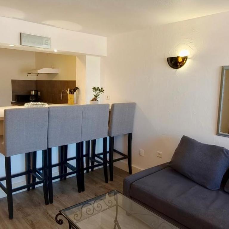 Renovated flat with parking in Fréjus center - Apartment - 2