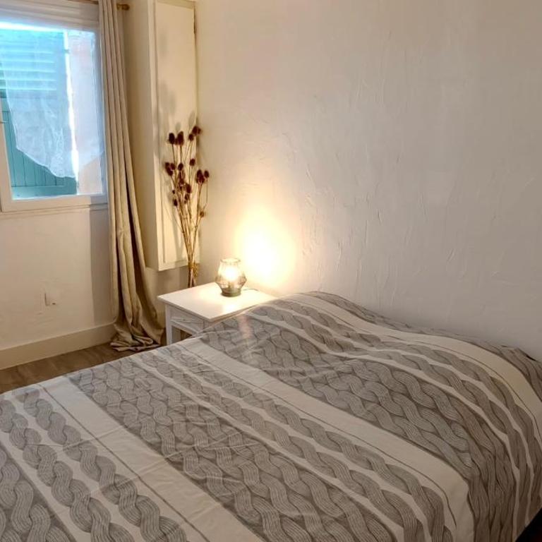 Renovated flat with parking in Fréjus center - Apartment - 7