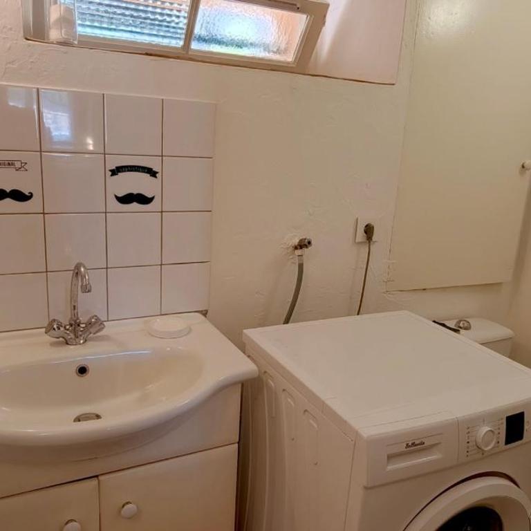 Renovated flat with parking in Fréjus center - Apartment - 10