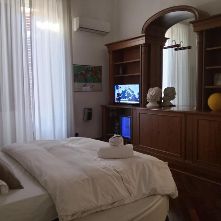 queen 24 - Superior Family Room - 18