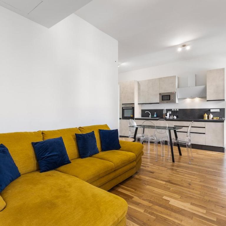 Elegante Apt, AC, 10 min to Duomo, M1 Turro - One-Bedroom Apartment - 1
