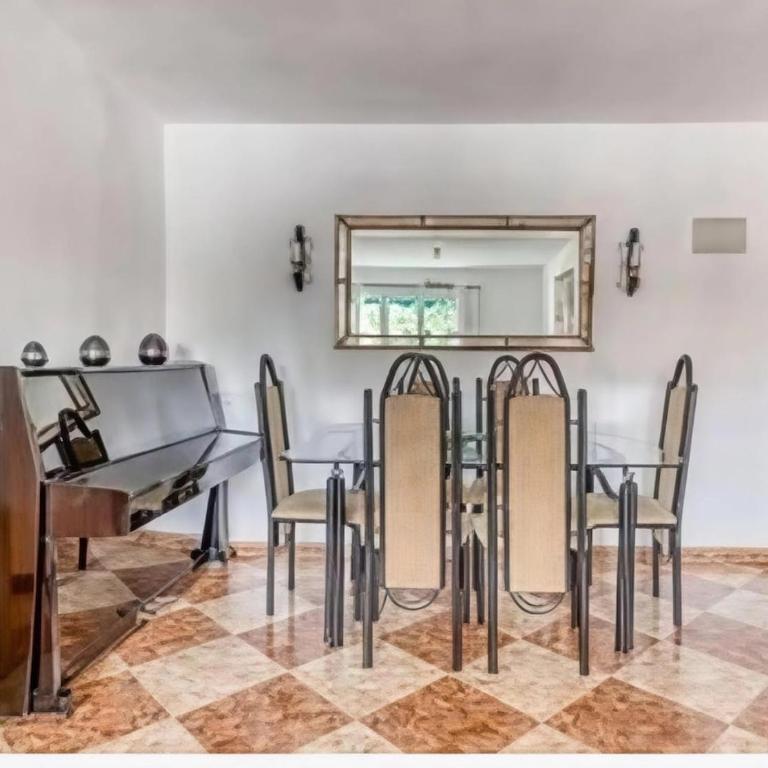 Tu Refugio Perfecto para Descubrir Málaga - Apartamento de 3 dormitorios - 1