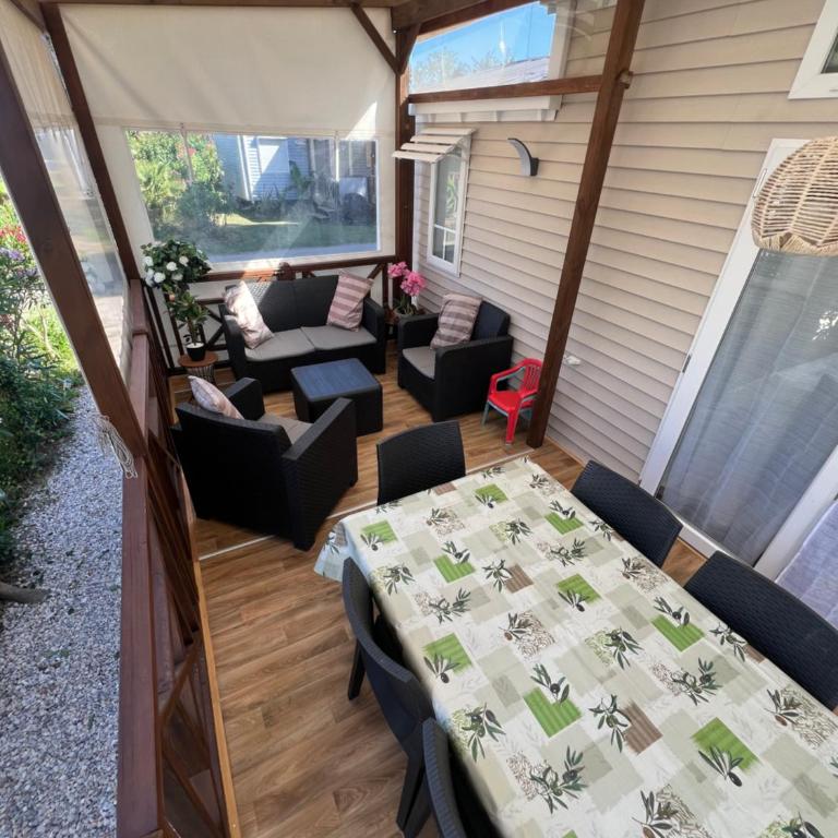 Camping Del Mar 125, Mobile Home O'Hara Supérieur 1060, 3 chambres, 40 m2, Terrasse - Mobile Home - 29