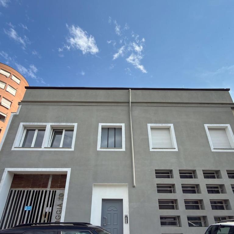 Elegante Apt, AC, 10 min to Duomo, M1 Turro - One-Bedroom Apartment - 18