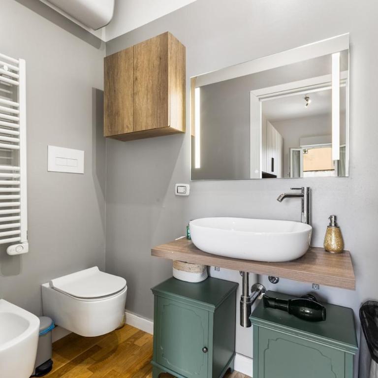 Elegante Apt, AC, 10 min to Duomo, M1 Turro - One-Bedroom Apartment - 21