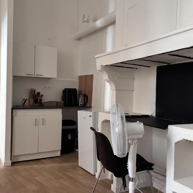 Apartment for 4 guests in the heart of Avignon - Apartment - 4