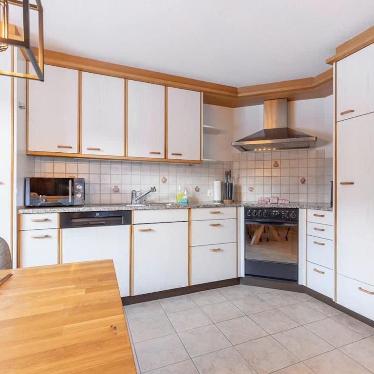 Apartment Chalet Condor - Aare Jungfrau AG - Apartment - 13