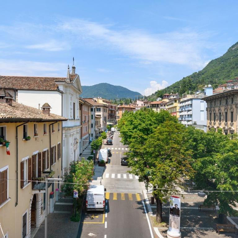 Casa Regina Salò - Appartamento con 3 Camere da Letto e Vista Lago - 38