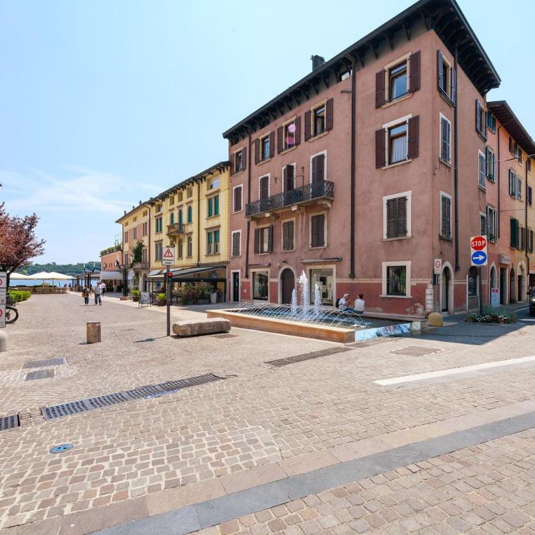Casa Regina Salò - Appartamento con 3 Camere da Letto e Vista Lago - 1