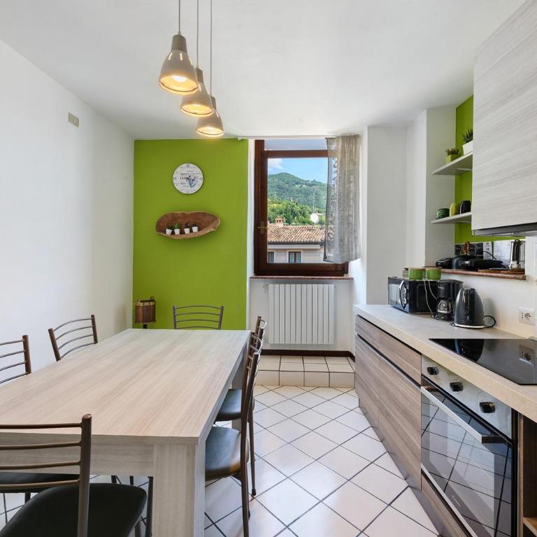 Casa Regina Salò - Appartamento con 3 Camere da Letto e Vista Lago - 11
