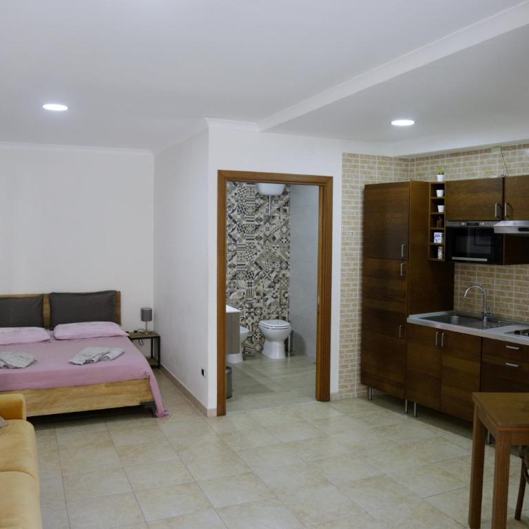 Appartamento nel cuore di Napoli - Centro storico - Apartment holiday - One-Bedroom Apartment - 2