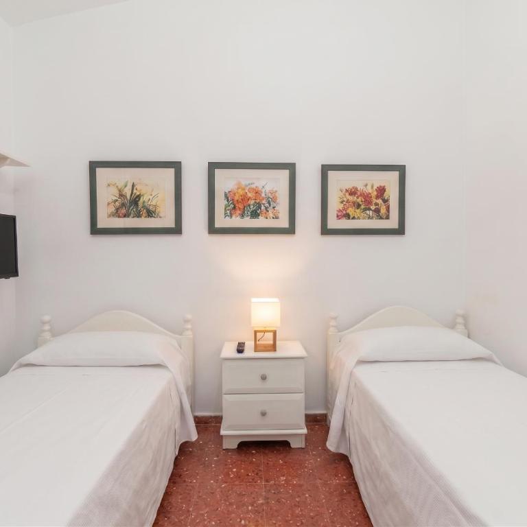 Los Cristianos BBQ & Sunset Villa - Three-Bedroom House - 6