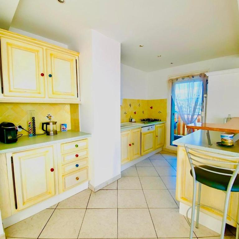Vue panoramique, spacieux et lumineux appartement - La Joie de Vivre - Appartement 2 Chambres - 6