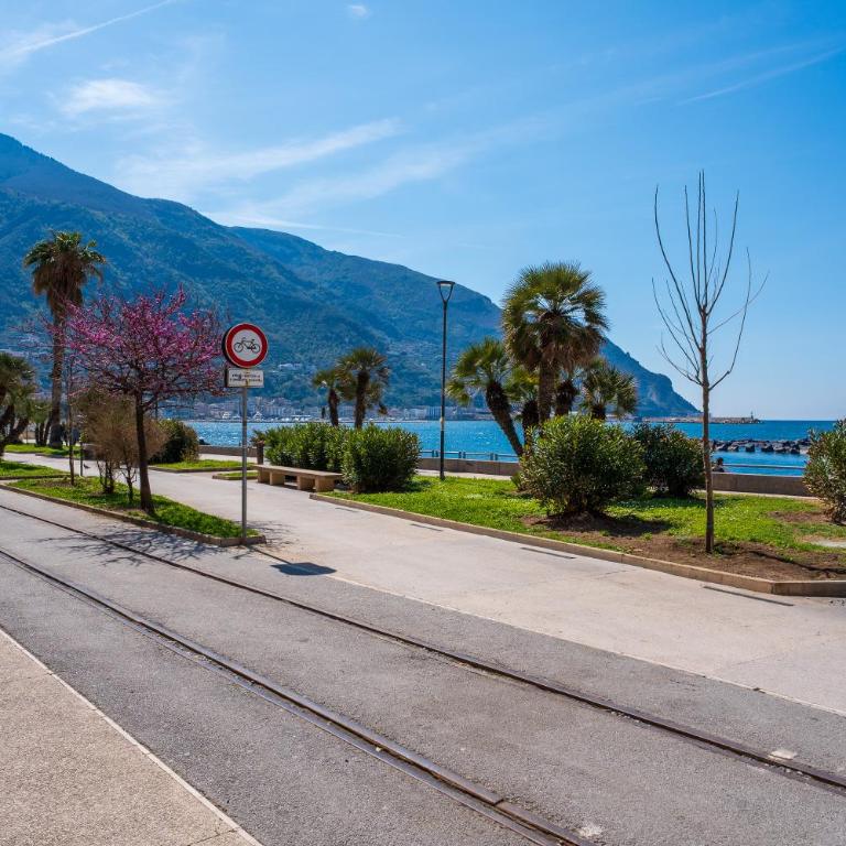 YourHome - Casa Moscatelli Castellammare - Appartamento con 2 Camere da Letto, Balcone e Vista mare - 10