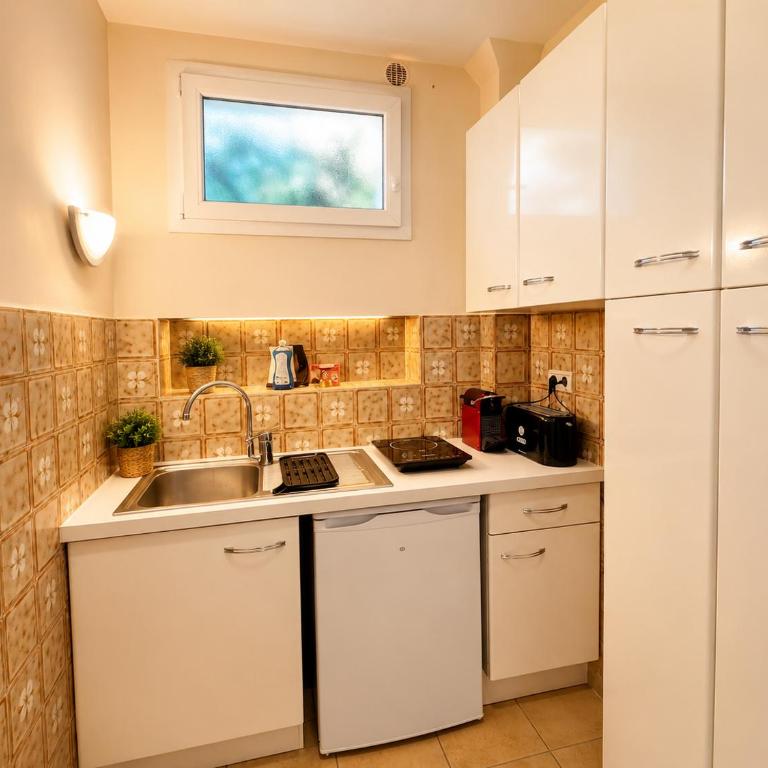 Oasis Secrète à Cannes - Prestigieuse Villa Historique Jardin Ombragé Centre et Plages à Pied - Apartment mit 1 Schlafzimmer - 8