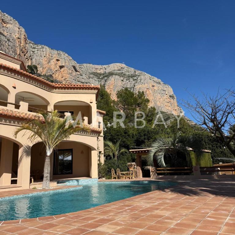 Villa Auriga - Villa - 1