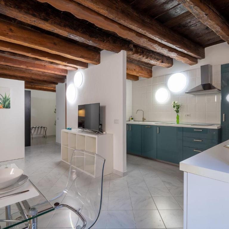 Sotto la torre Apartment - One-Bedroom Apartment - 1