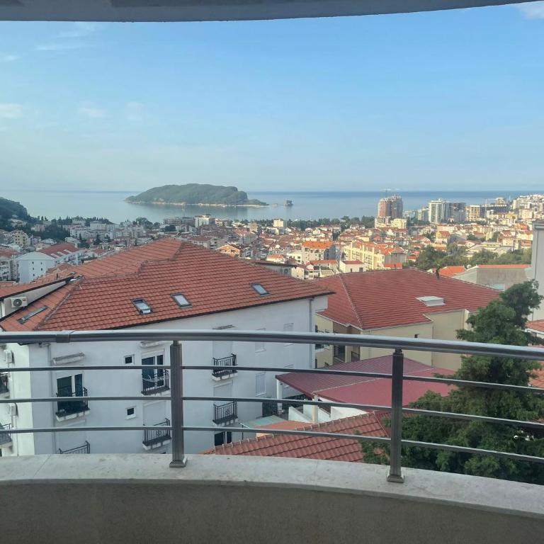 Penthouse Budva - Apartment - 28